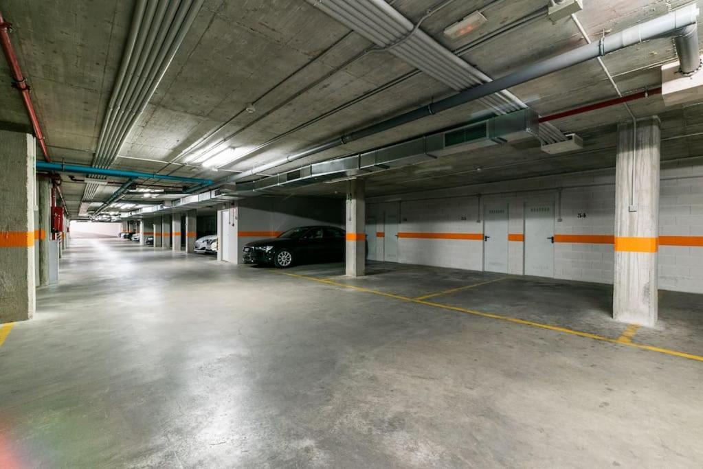 Pangsapuri Moderno Con Piscina Y Parking *